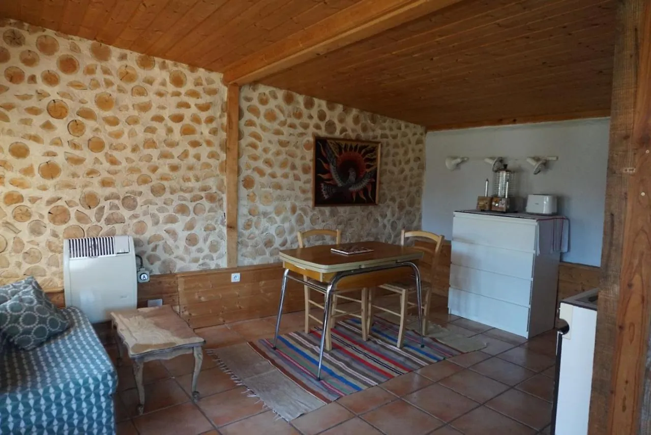 Hôtel La Ferme Rolland à Rochebrune  Maison d'hôtes